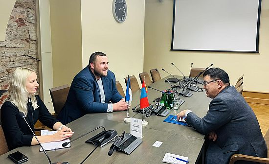 Эстони-Монголын парламентын бүлгийн даргатай уулзав